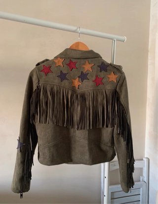 Cazadora Verde con Flecos y Estrellas