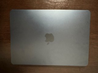 MacBook Air Apple