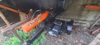 Máquina de astillar leña 389cc. 32Tn
