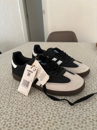 Zapatillas Adidas Samba Negras y Blancas