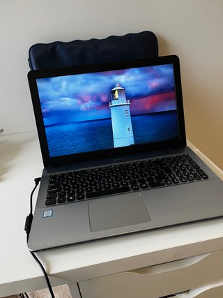 Portátil ASUS K541U i5 7ª Gen 4GB RAM