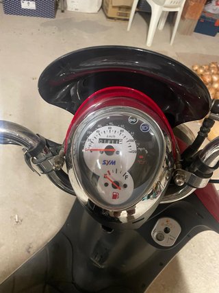 Moto SYM Mio 100