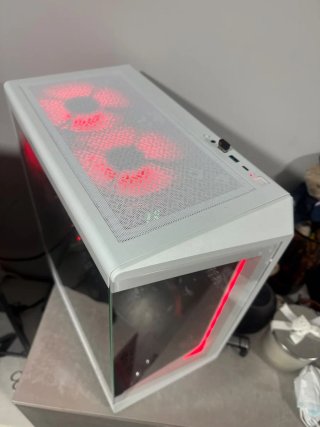 Ordenador Gaming Torre Blanca