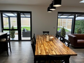 Comedor para 8 personas: Mesa y 8 sillas