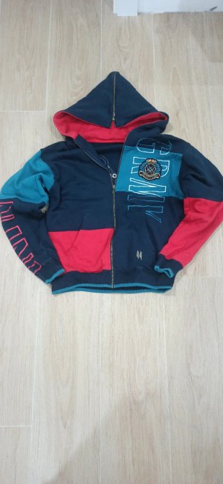Chaqueta GRMY con capucha