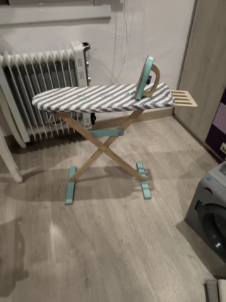 Tabla de planchar de juguete de madera