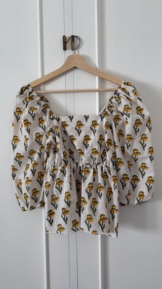 Blusa Brunnoi con estampado floral