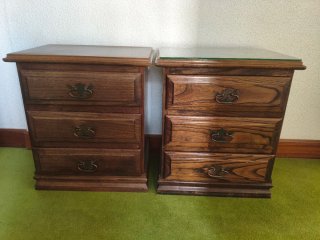 Set de 2 Mesillas de noche de madera de roble