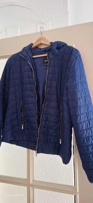 Chaqueta Acolchada Azul Stradivarius