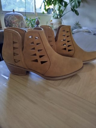 Botines Shein Beige