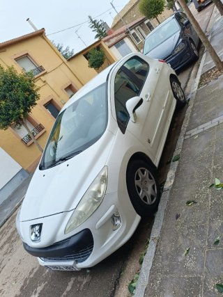 Peugeot 308 2011