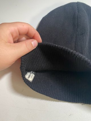 Gorro de invierno negro Good Things