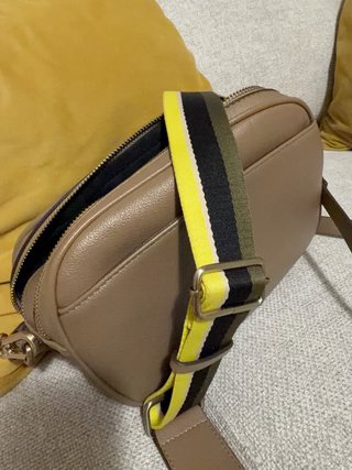 Bolso bandolera Parfois color topo