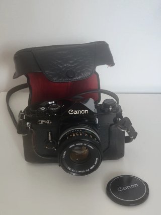 Cámara Canon F-1 con Objetivo 50mm