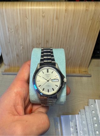 Reloj Seiko 5 Automatic Plateado