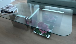 Mesa de centro de cristal y metal