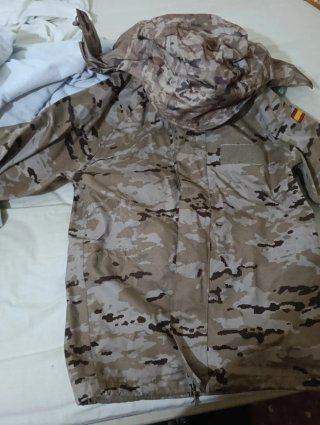 Impermeable Militar Camuflaje