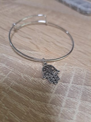 Pulsera Mano de Fátima Plateada