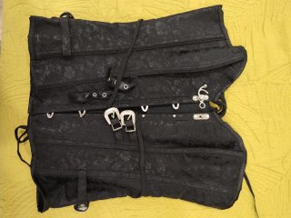 Corsé Negro con Estampado