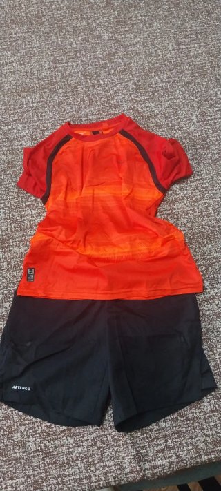 Camiseta y pantalón padel niño