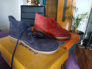 2 Pares de Botines Ante