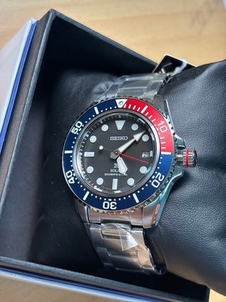 Reloj Seiko SNE591P1 Solar