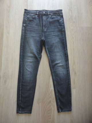 PANTALONES STRADIVARIUS TALLA 42