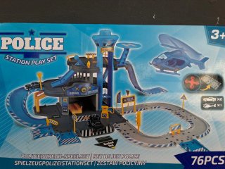 Parking y Comisaría de Policía Infantil