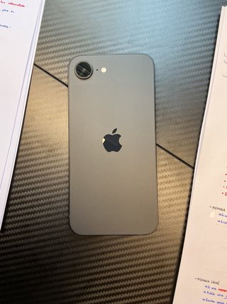 iPhone 16e 128GB-Negro-100%bateria