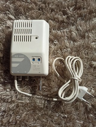 Amplificador de Interior TV/TDT AD 420