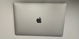 MacBook Pro Apple Plateado - no enciende