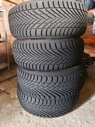 Ruedas sin uso de invierno Pirelli