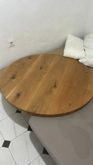 Mesa Redonda de Madera