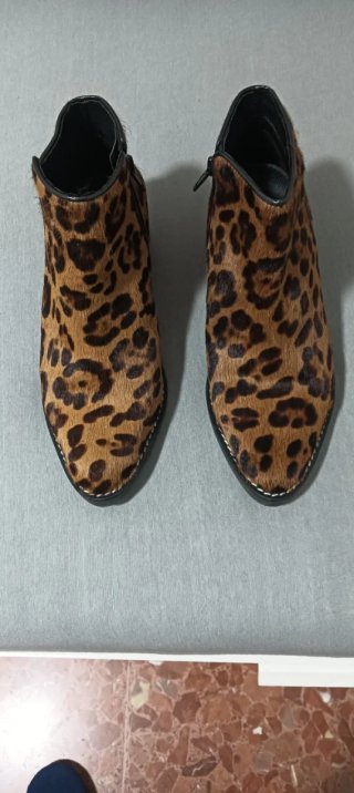 Botines de Piel Estampado Leopardo Talla 36
