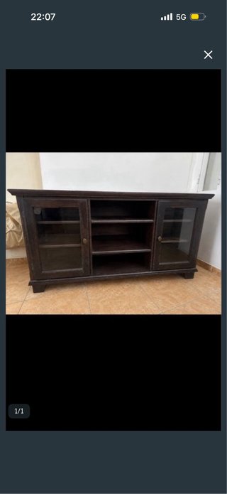 Mueble de TV de madera