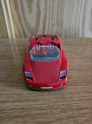 Maqueta de Coche Descapotable Rojo