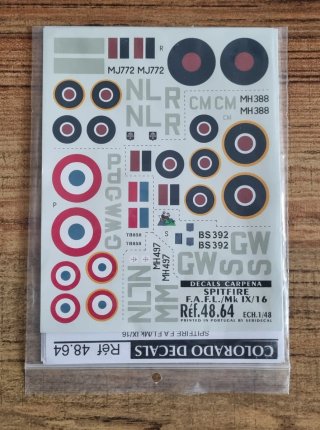 Maqueta, avion Spitfire Mk IX y XVI escala 1/48