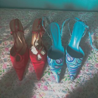 6 Pares de Zapatos de Piel y dos pares en tela