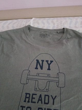 2 Camisetas Sfera Talla XL y otra Primark,talla XL