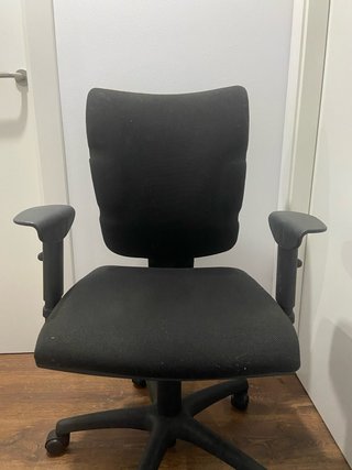 Silla de escritorio negra