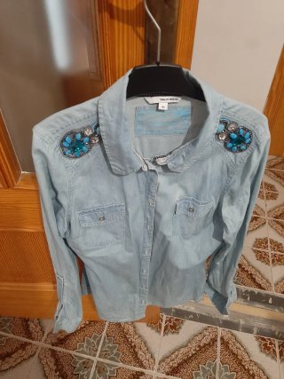 Camisa vaquera Tally Weijl con pedrería