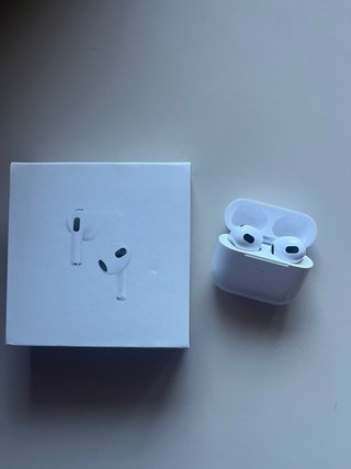 Apple AirPods 3