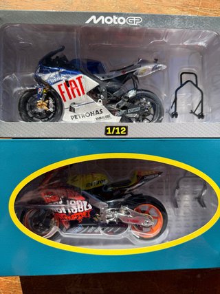 Set 2 Modellini Motogp Valentino Rossi 1/12