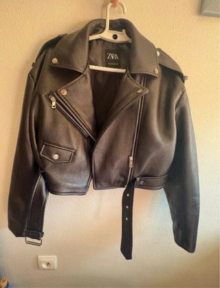 Chaqueta de cuero Zara negra