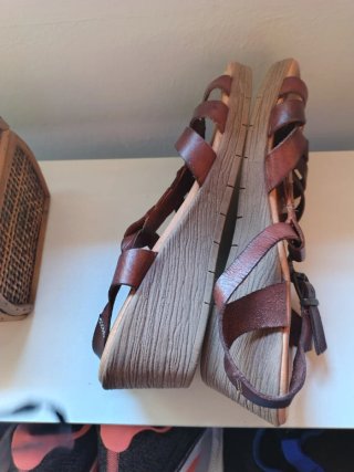 Sandalias de Piel con Cuña