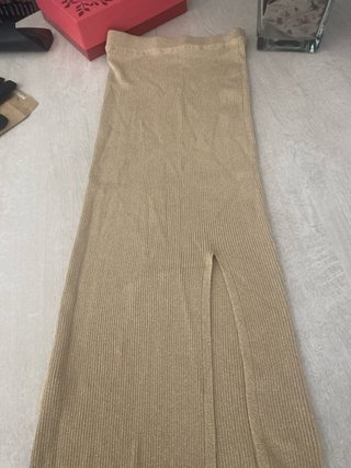 Falda larga dorada Zara