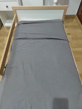 Cama Infantil con Estructura de Madera