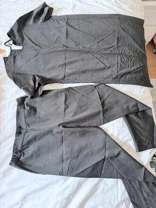 Conjunto de Ropa de Trabajo Gris