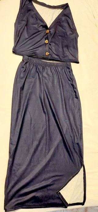 Conjunto de top y falda azul marino
