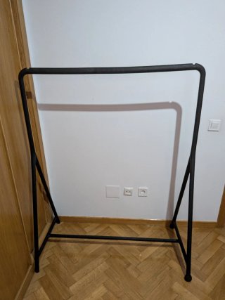 Burro perchero para ropa negro
